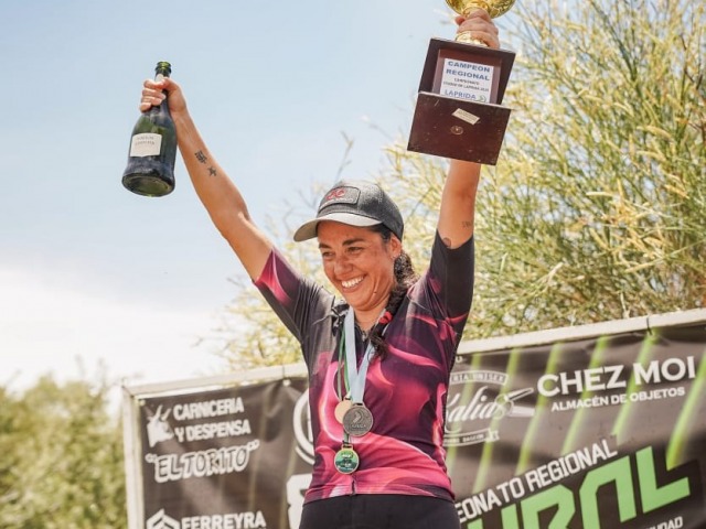 Mar�a de los �ngeles Garc�a, campeona regional de Rural Bike